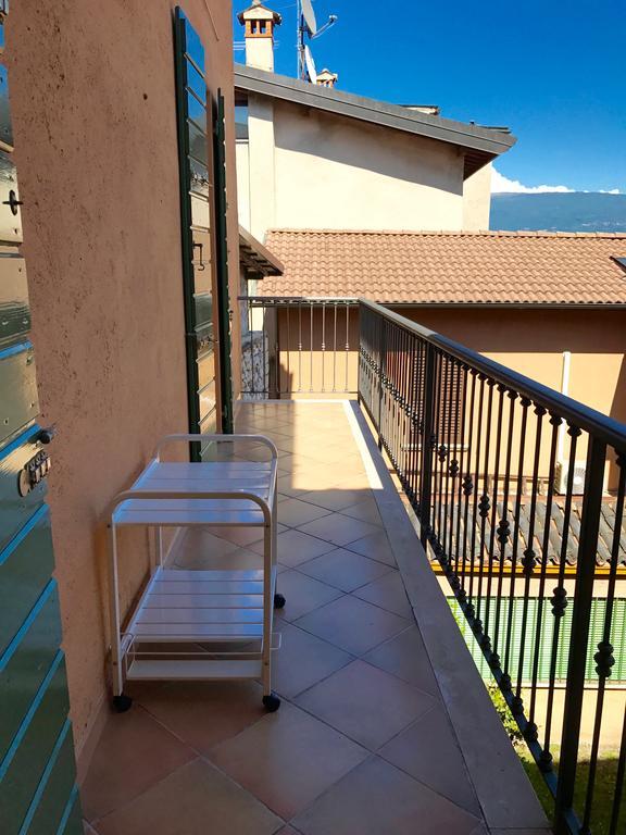 Casa Angela Villa Toscolano Maderno Exterior photo